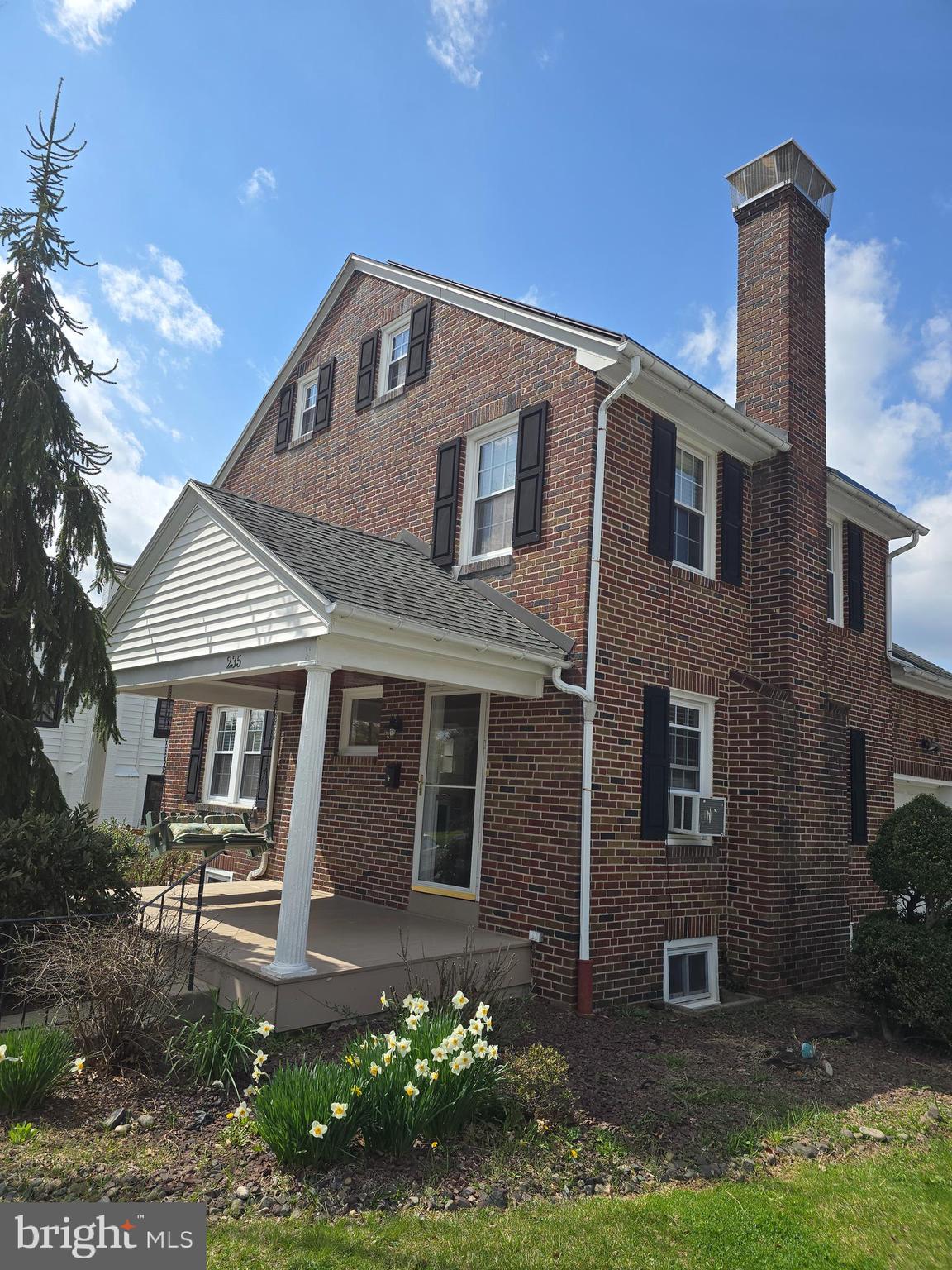 235 PENNSYLVANIA AVENUE