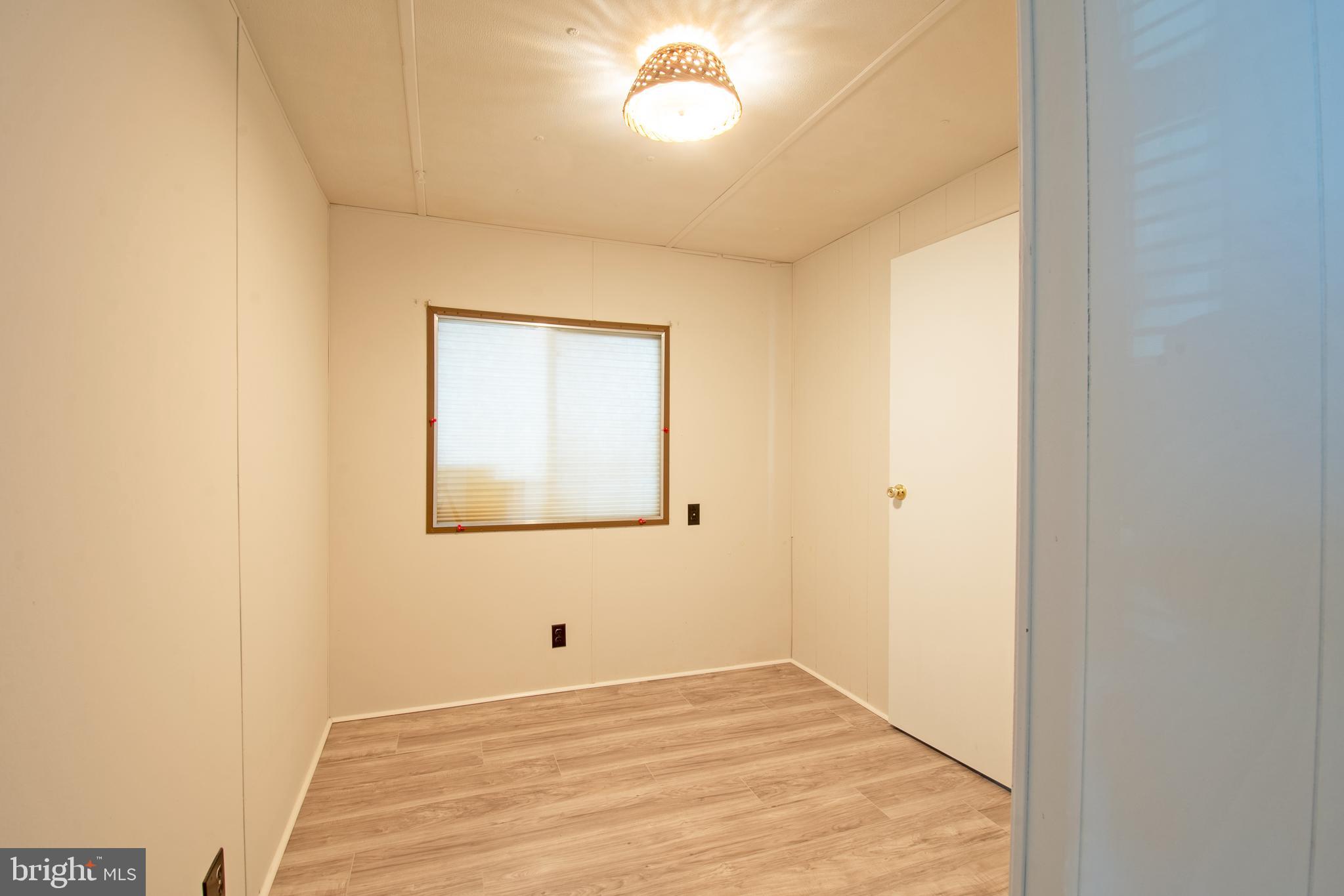 WEST BAY PARK - Residential