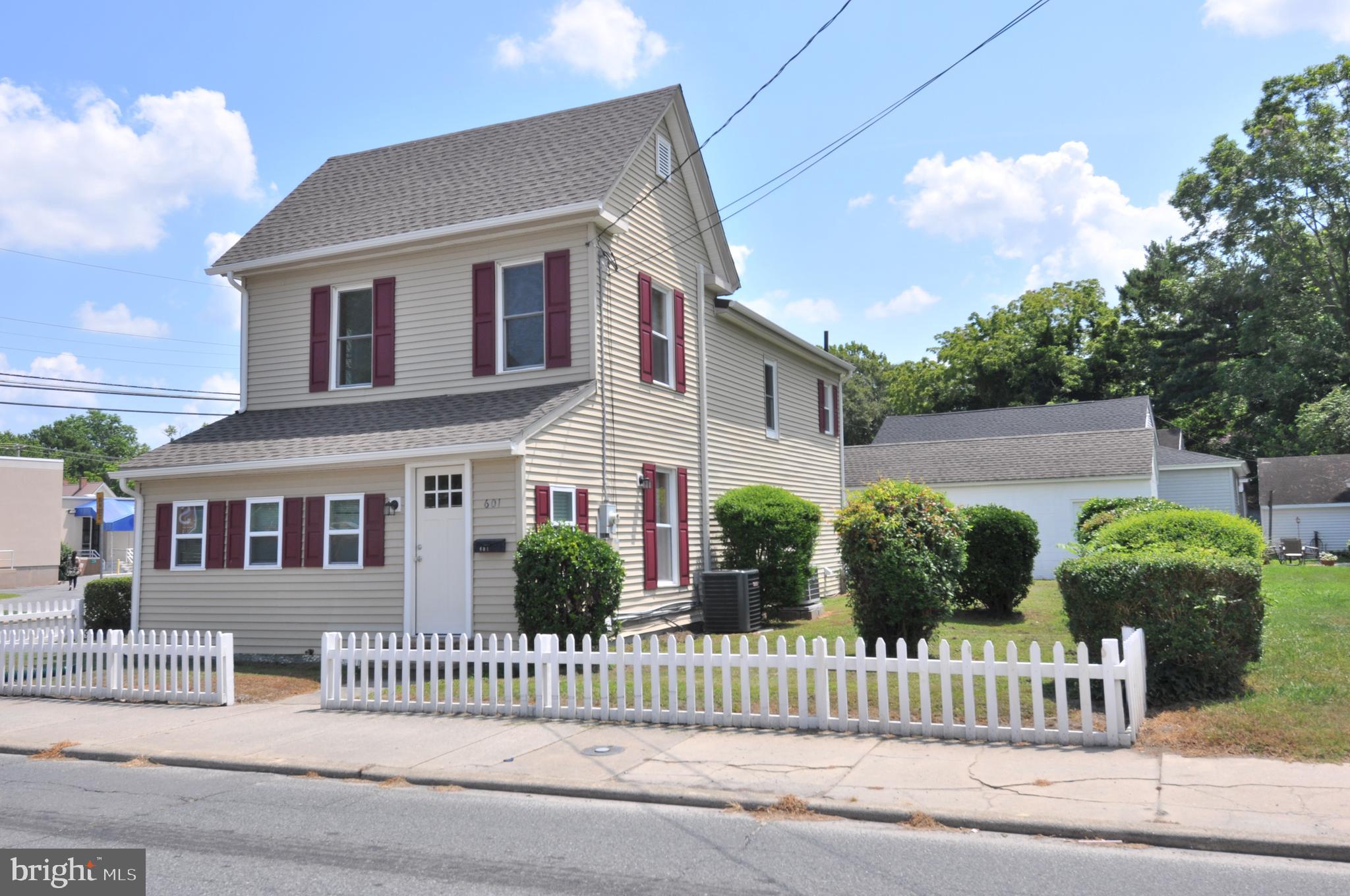 601 FOURTH ST