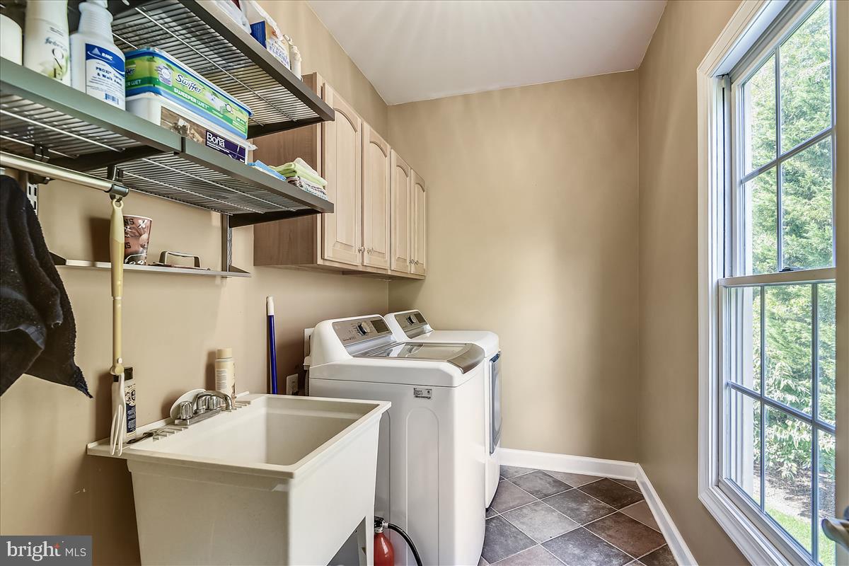 STUART HILLS - Residential