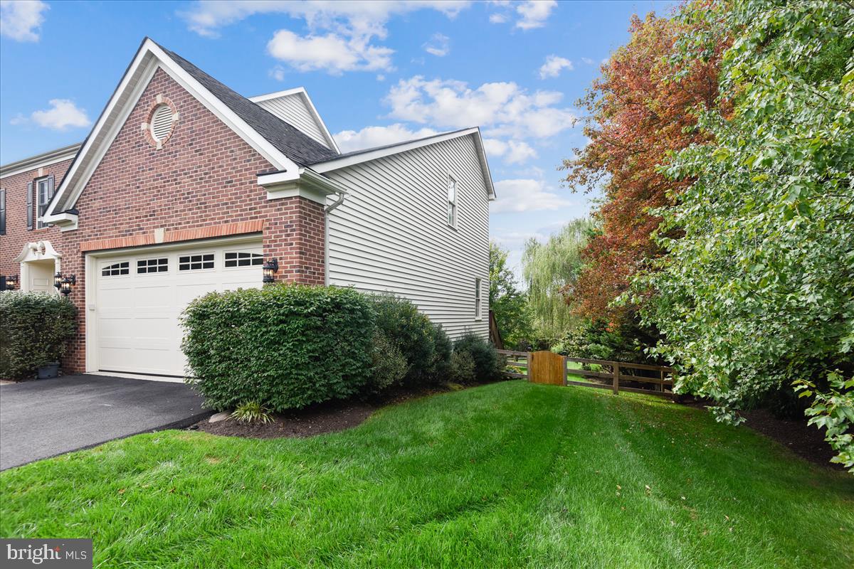 STUART HILLS - Residential