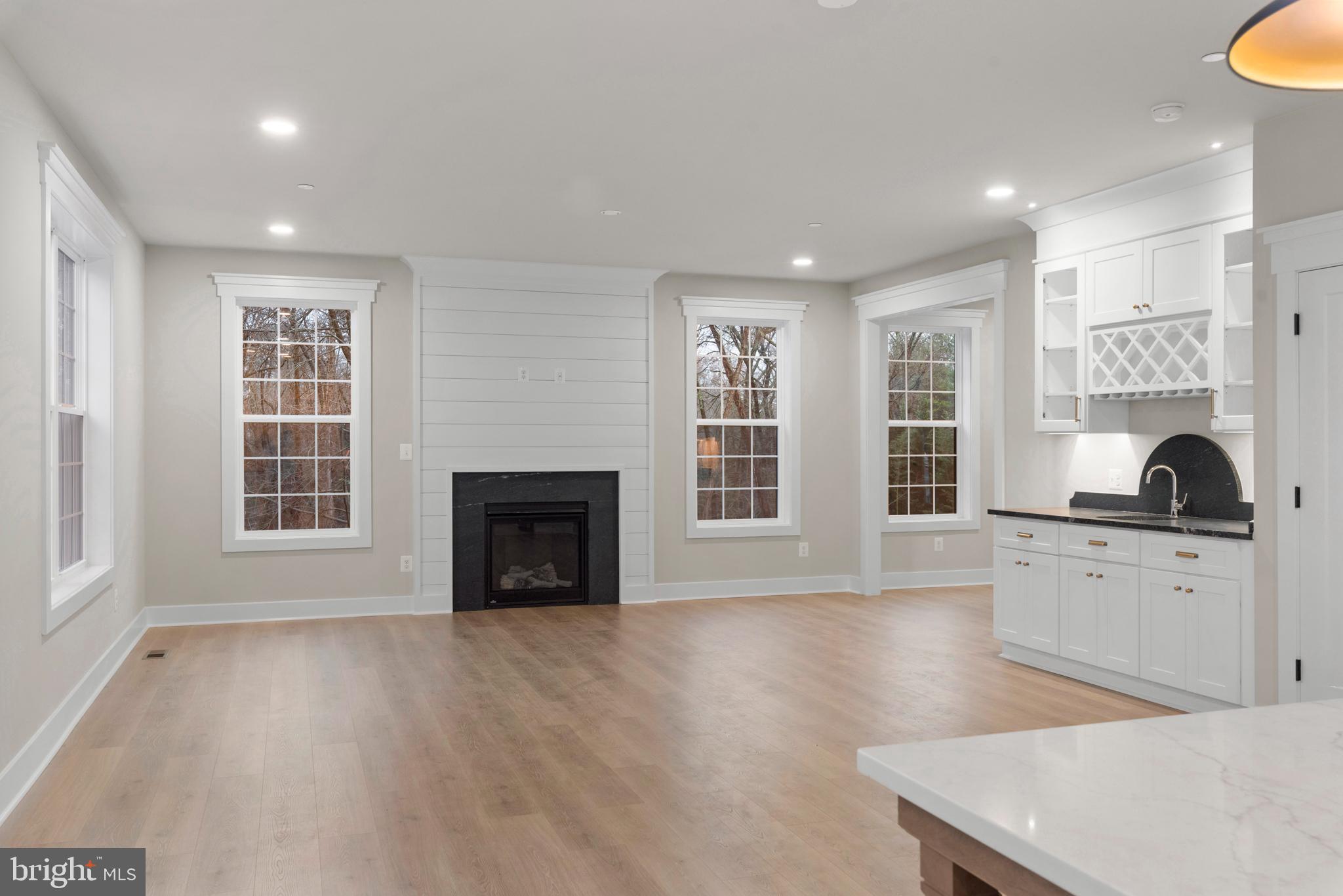 ENCLAVE AT OAK HILL - Residential