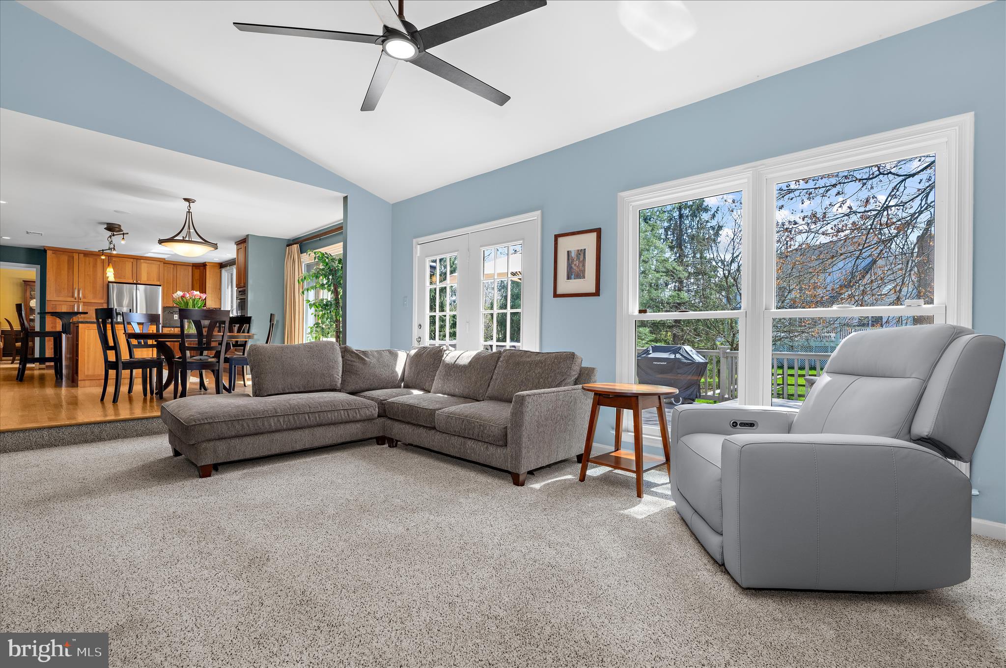 BURLEIGH MANOR - Residential