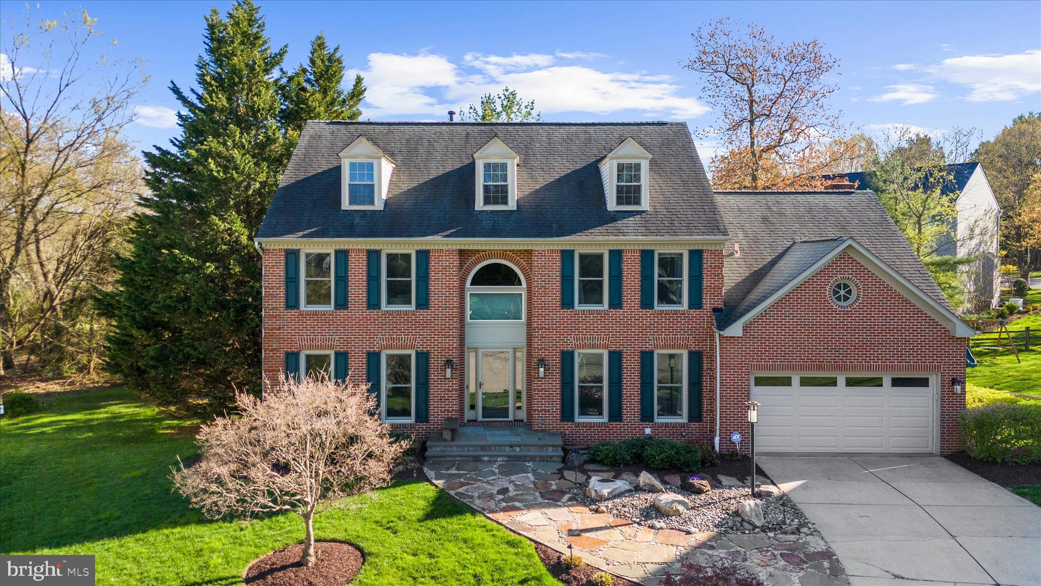 BURLEIGH MANOR - Residential