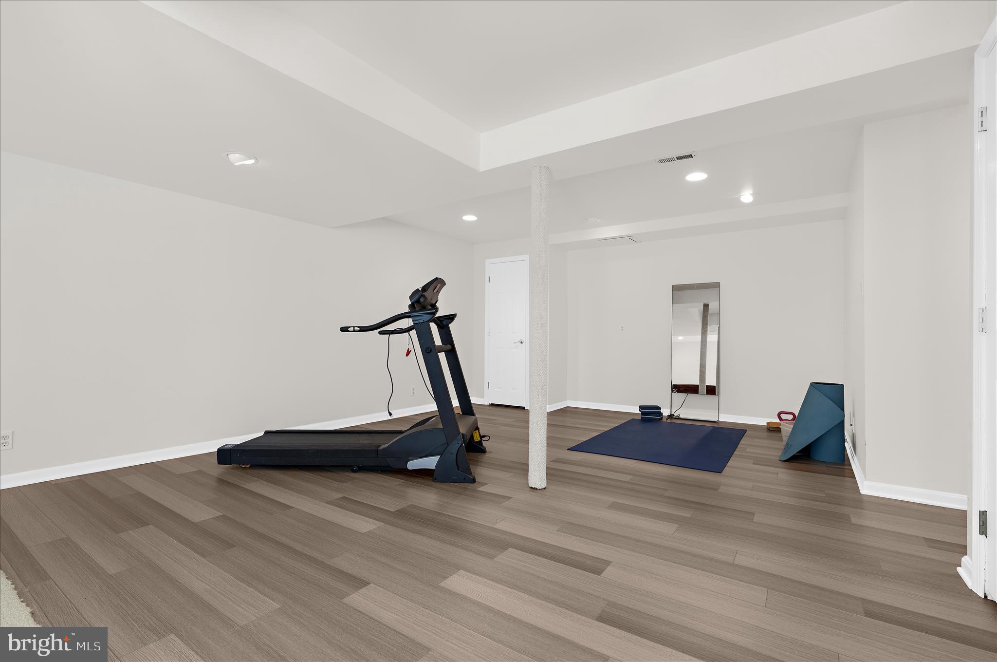 BURLEIGH MANOR - Residential