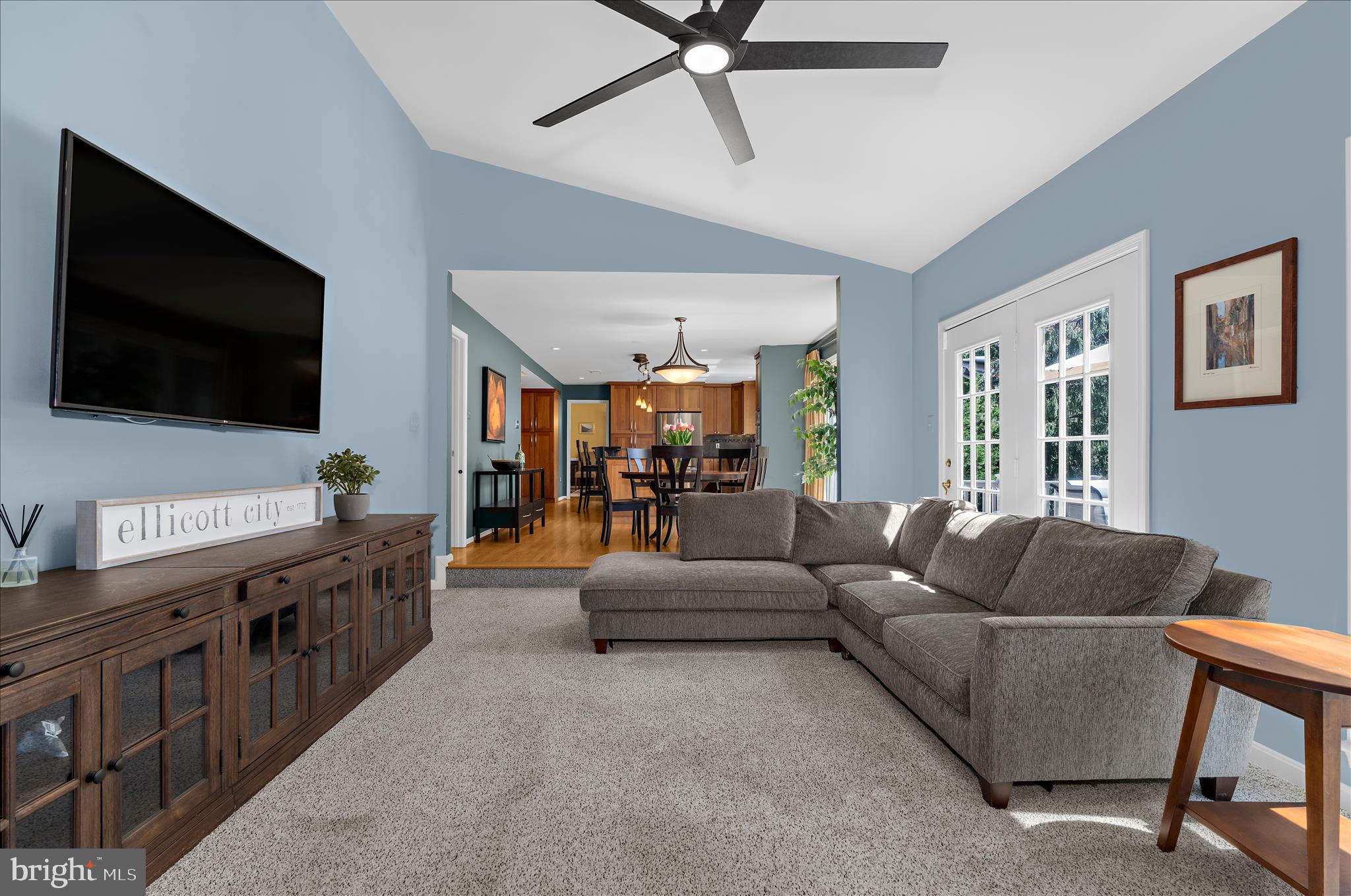 BURLEIGH MANOR - Residential