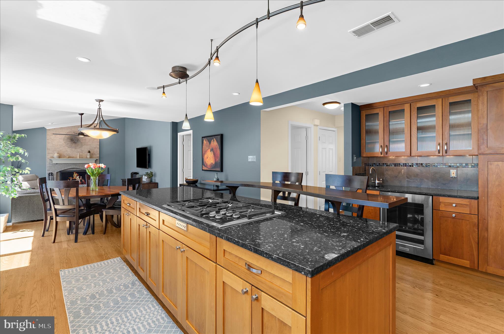 BURLEIGH MANOR - Residential