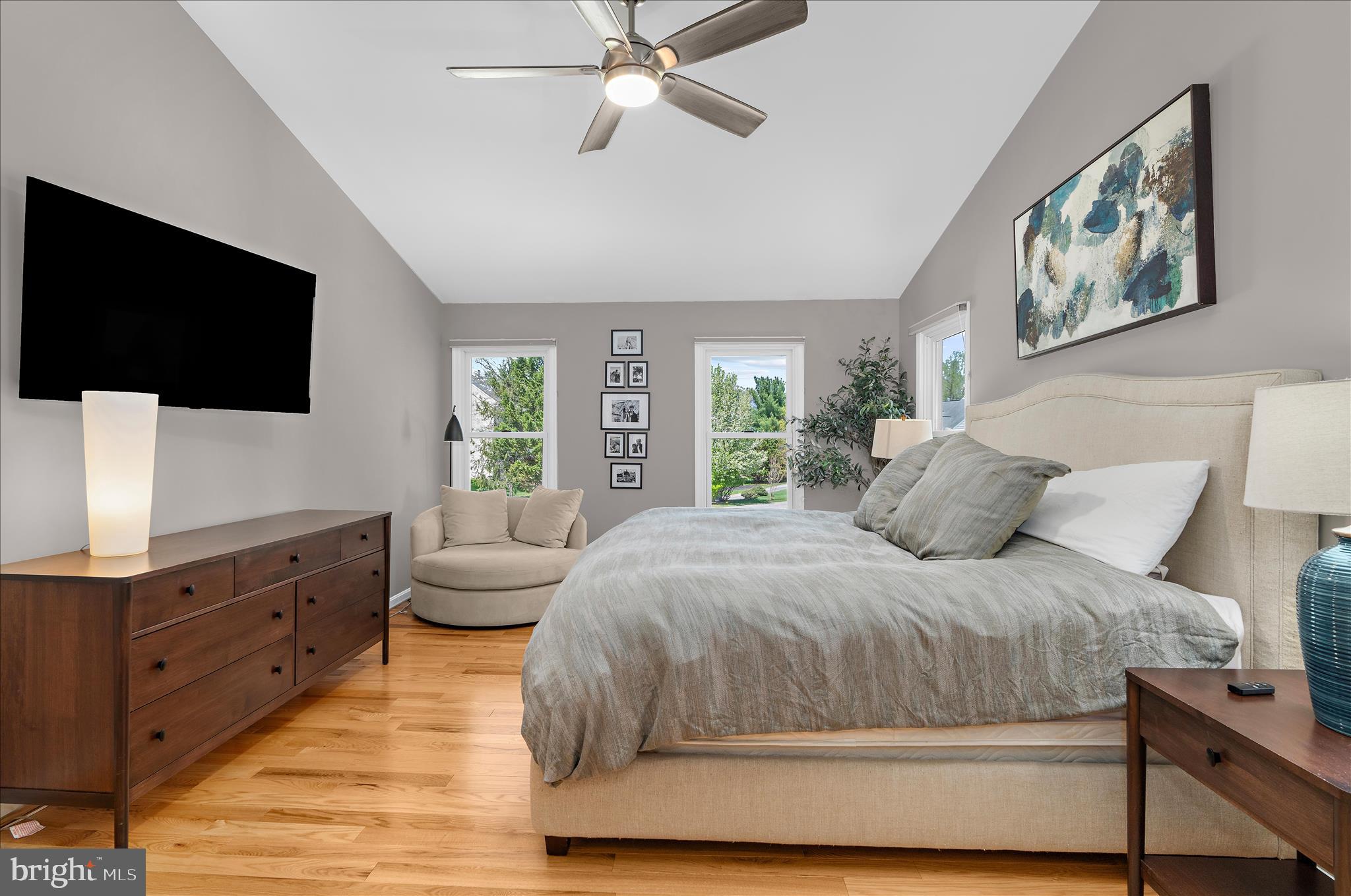 BURLEIGH MANOR - Residential