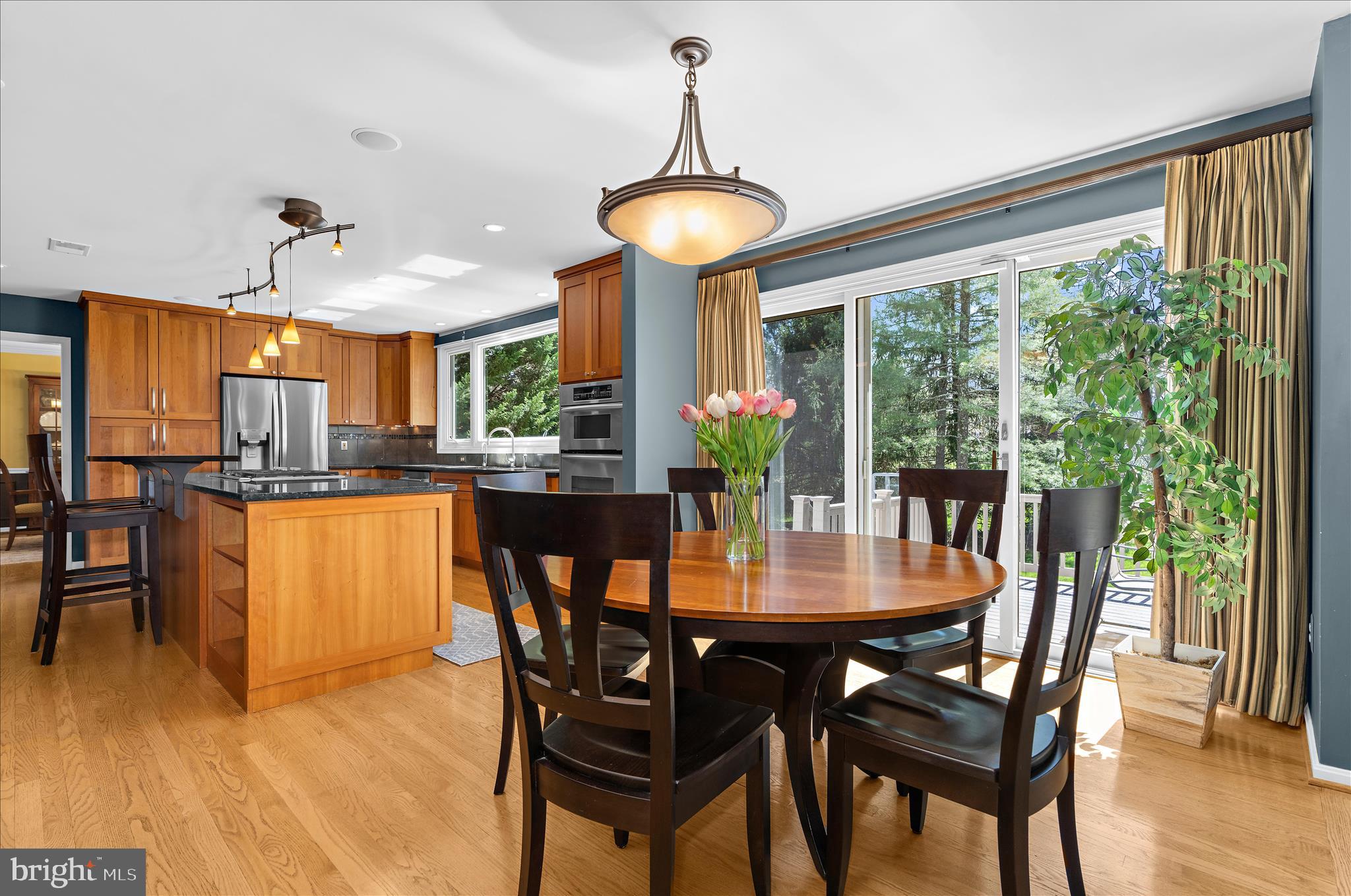 BURLEIGH MANOR - Residential