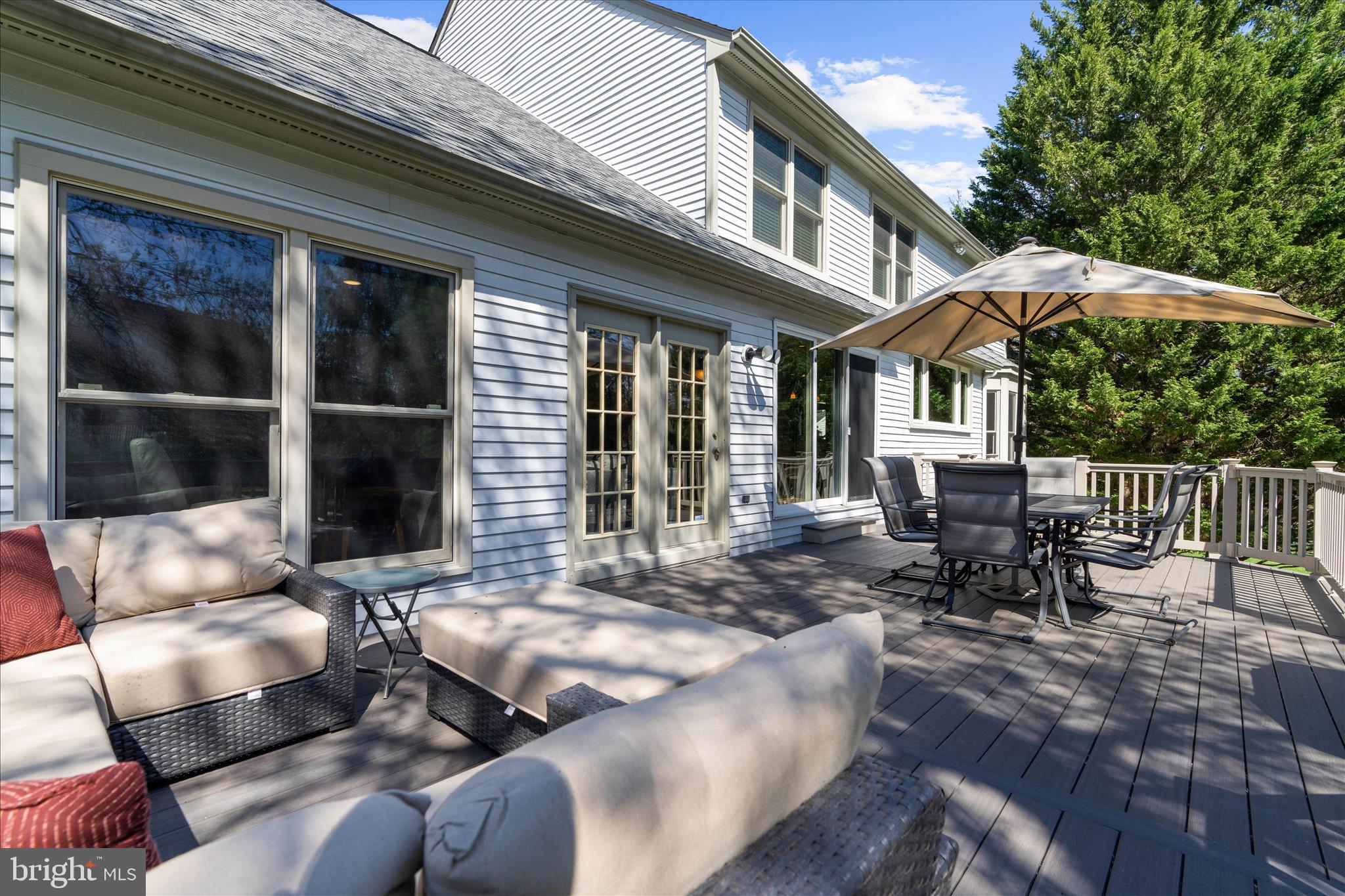 BURLEIGH MANOR - Residential