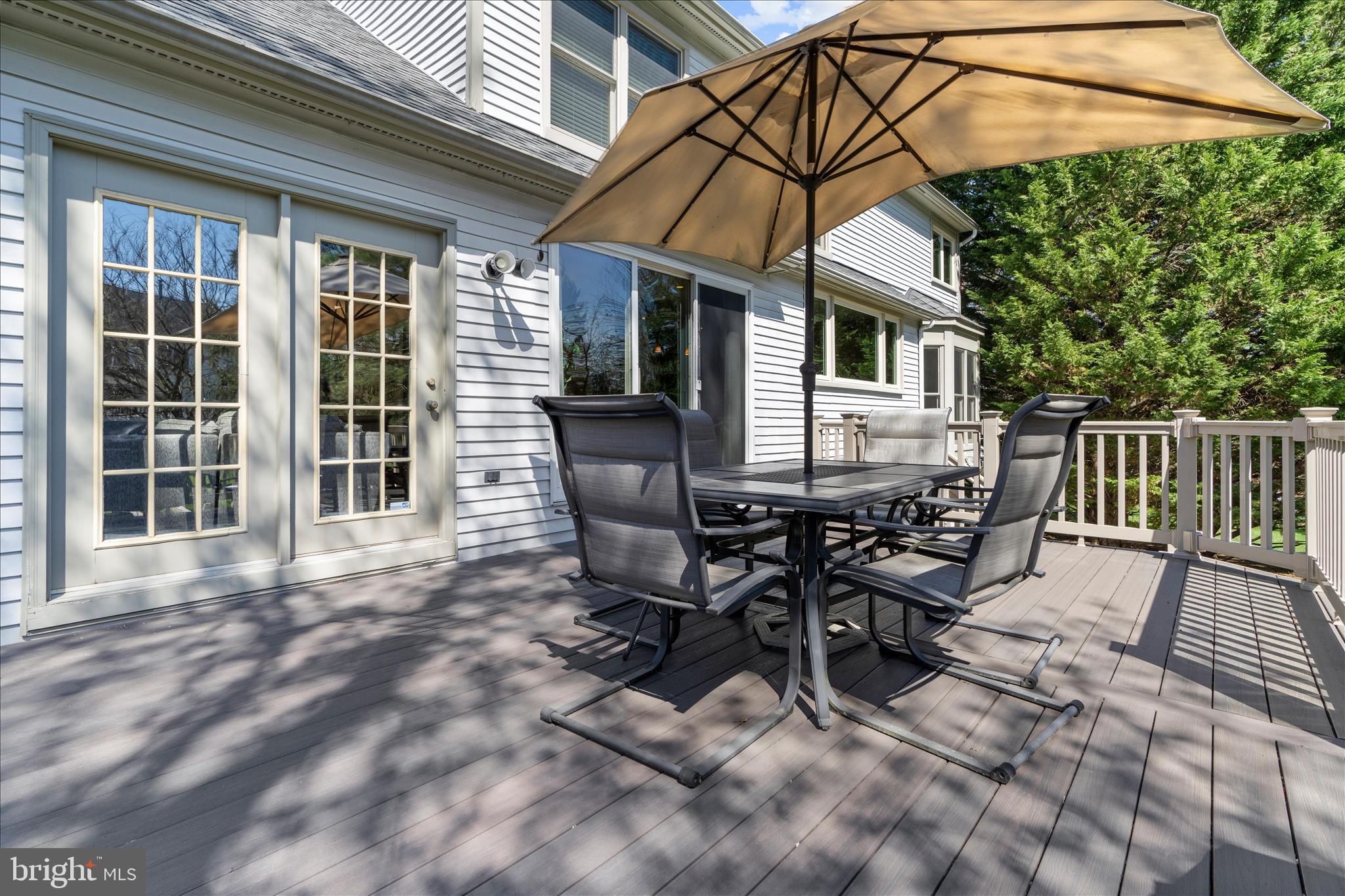 BURLEIGH MANOR - Residential