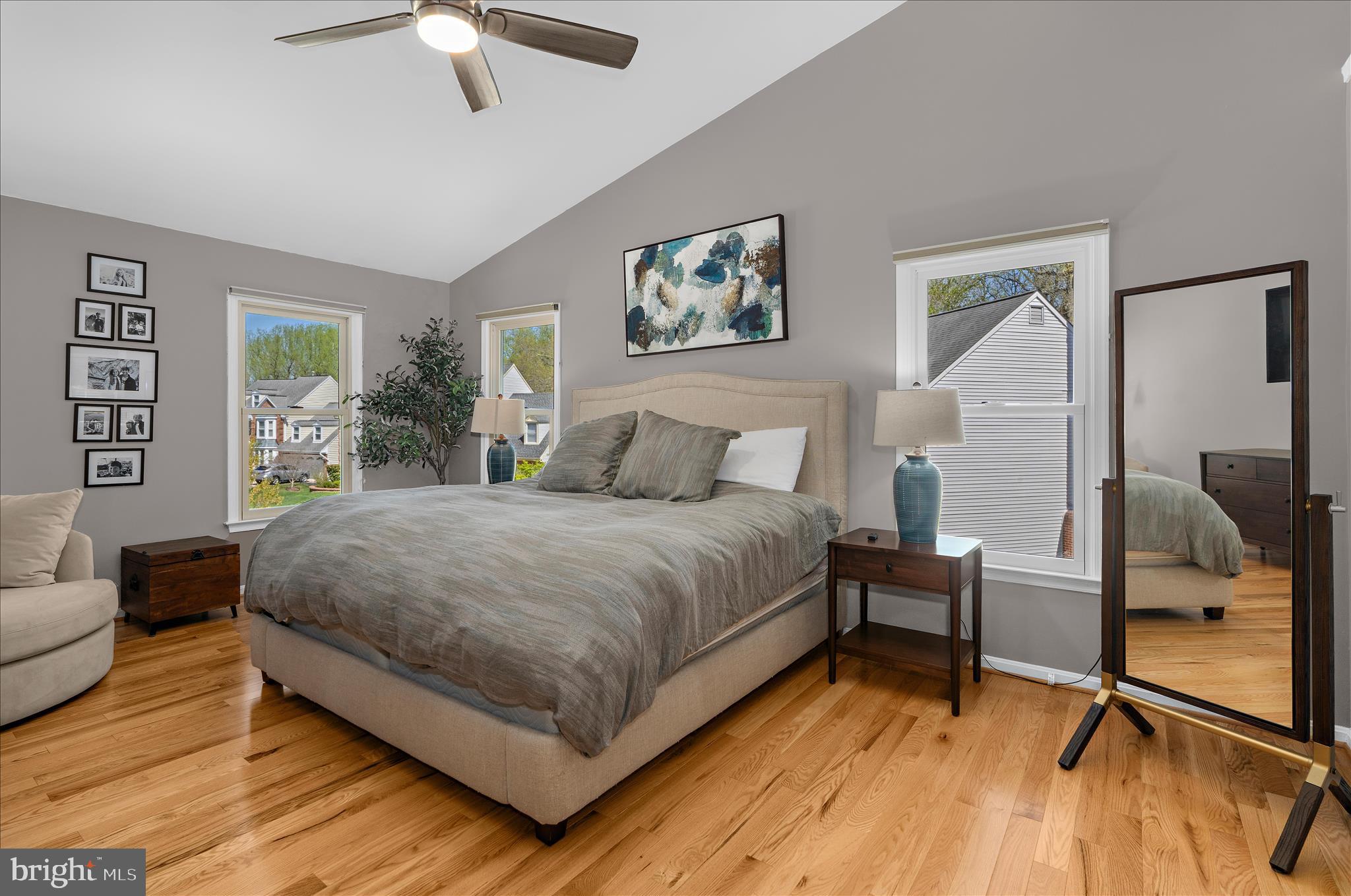 BURLEIGH MANOR - Residential