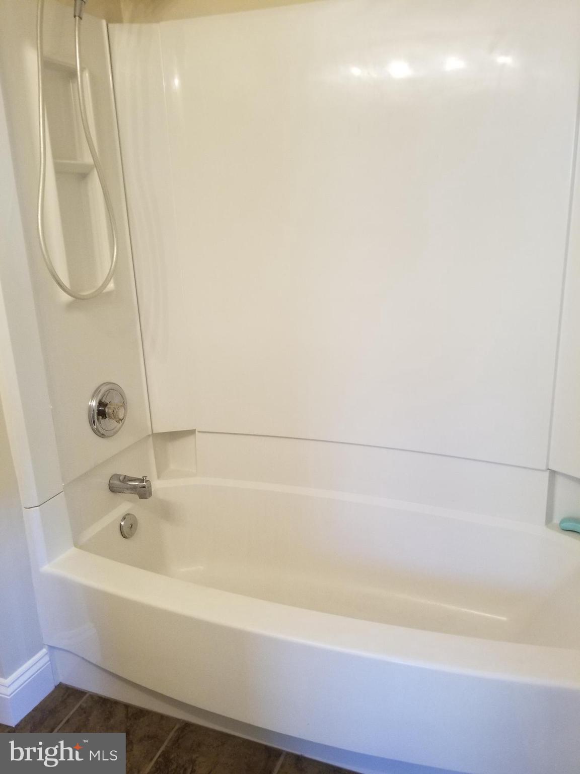 FREDERICK HISTORIC DISTRICT - Residential Lease