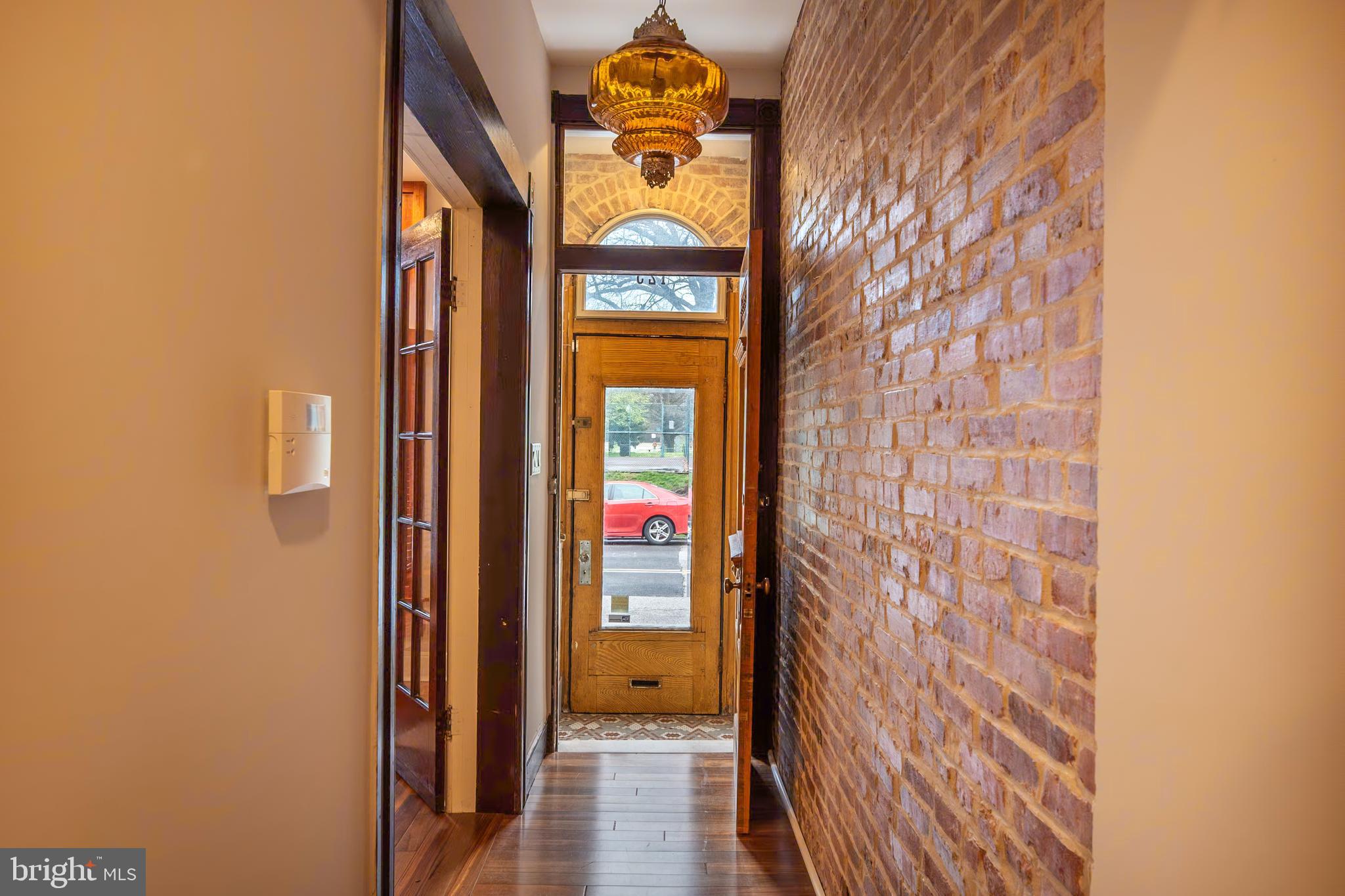 123 LINWOOD AVENUE S