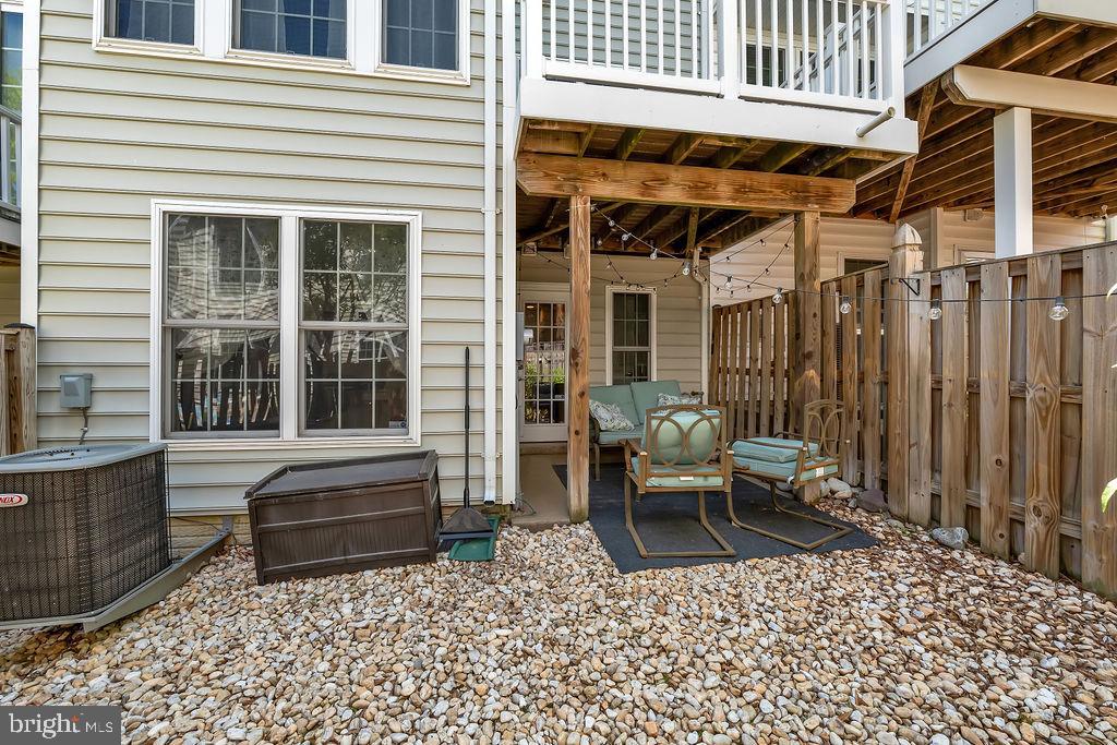 POTOMAC CLUB CONDOMINIUMS - Residential