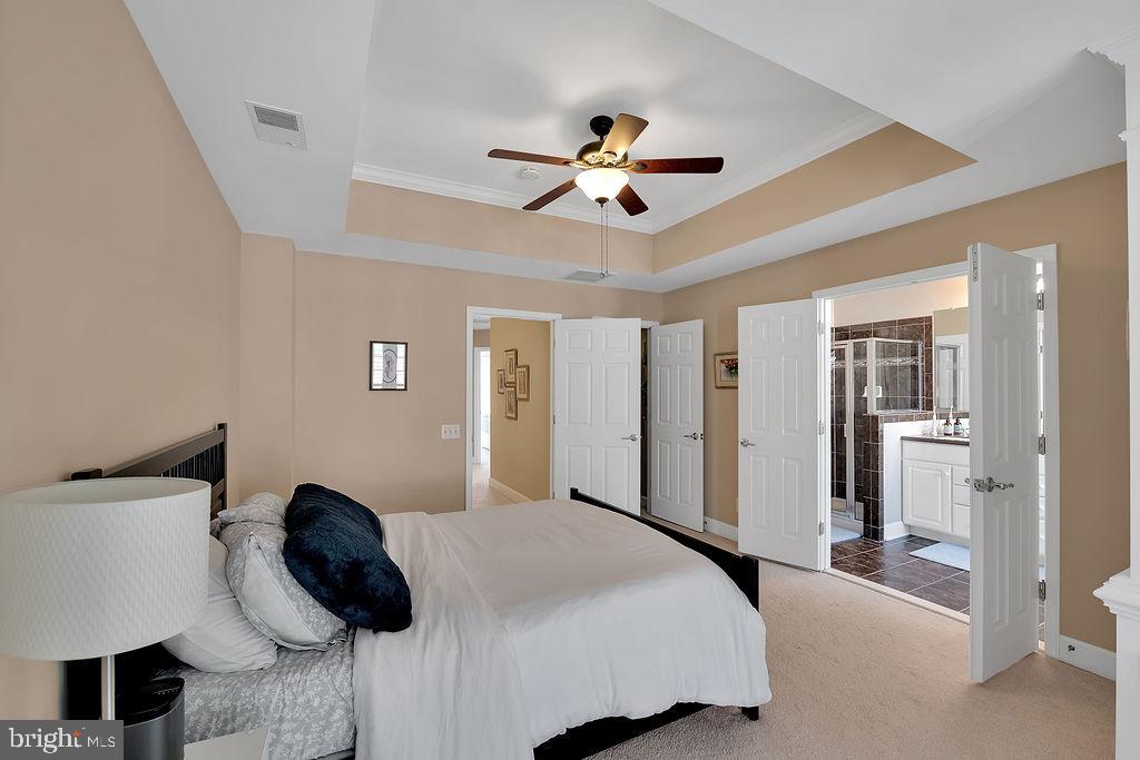 POTOMAC CLUB CONDOMINIUMS - Residential