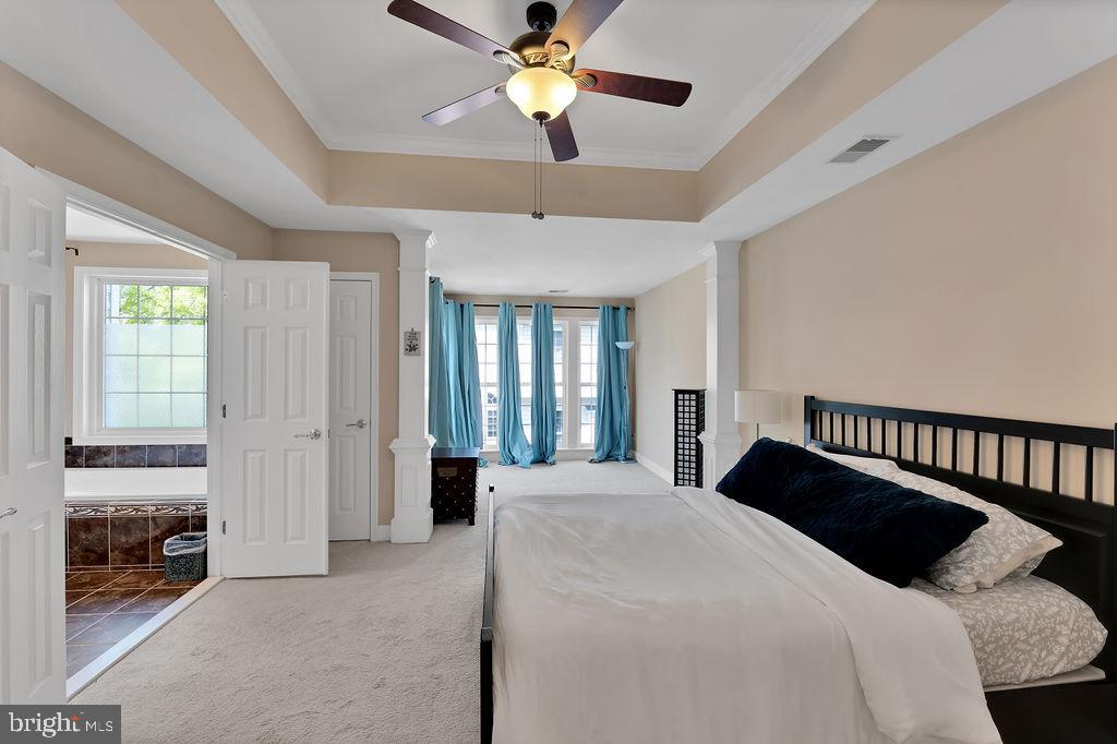 POTOMAC CLUB CONDOMINIUMS - Residential