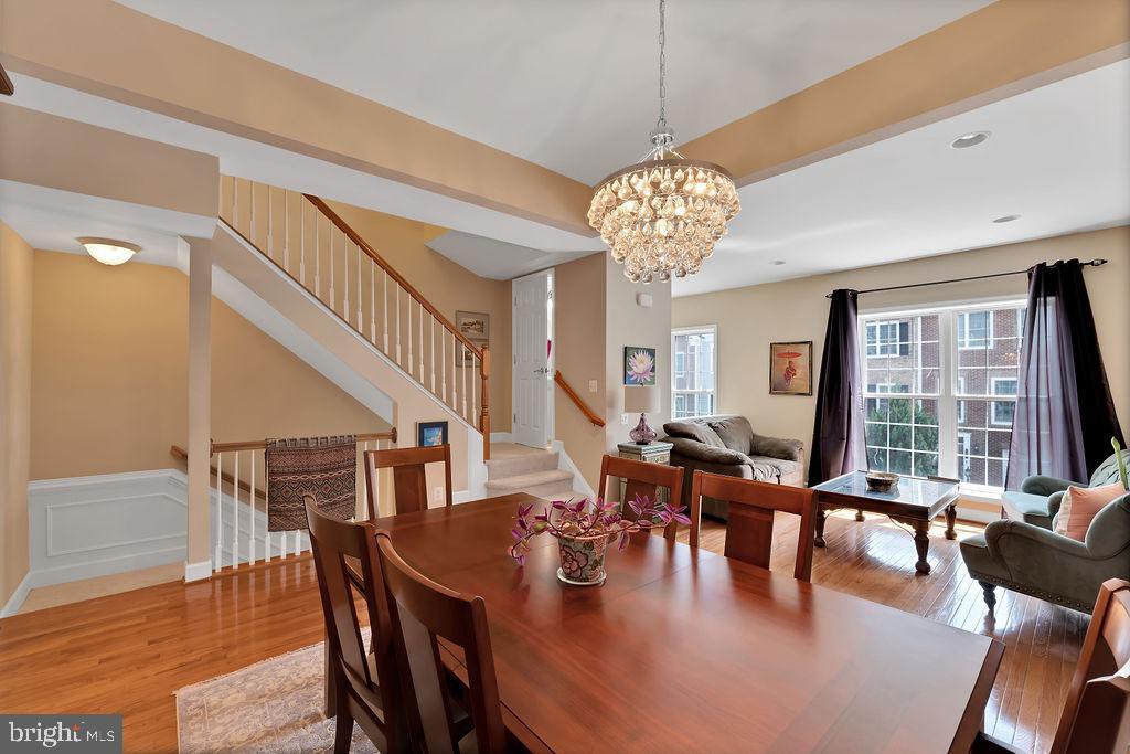 POTOMAC CLUB CONDOMINIUMS - Residential