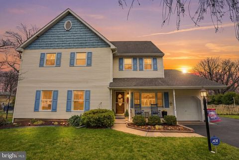 211 LONGVIEW AVENUE LANGHORNE PA 19047