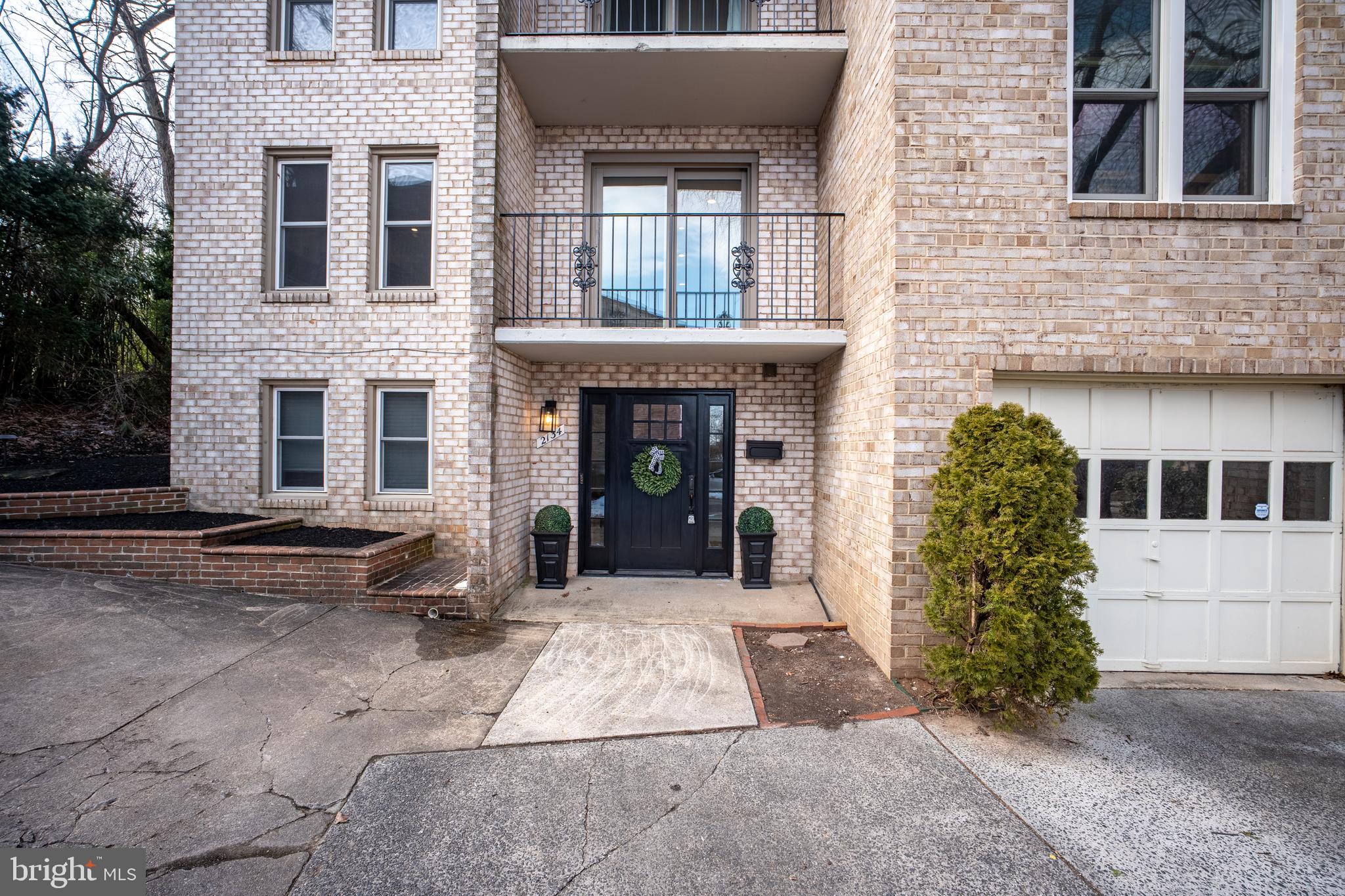 LAUDERDALE - Residential