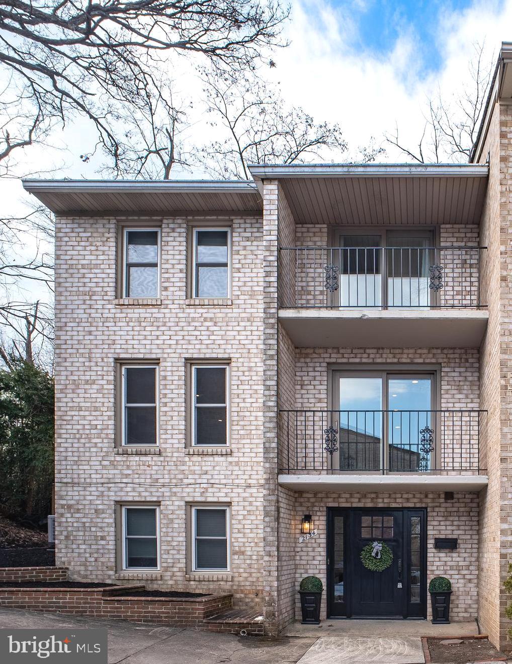 LAUDERDALE - Residential