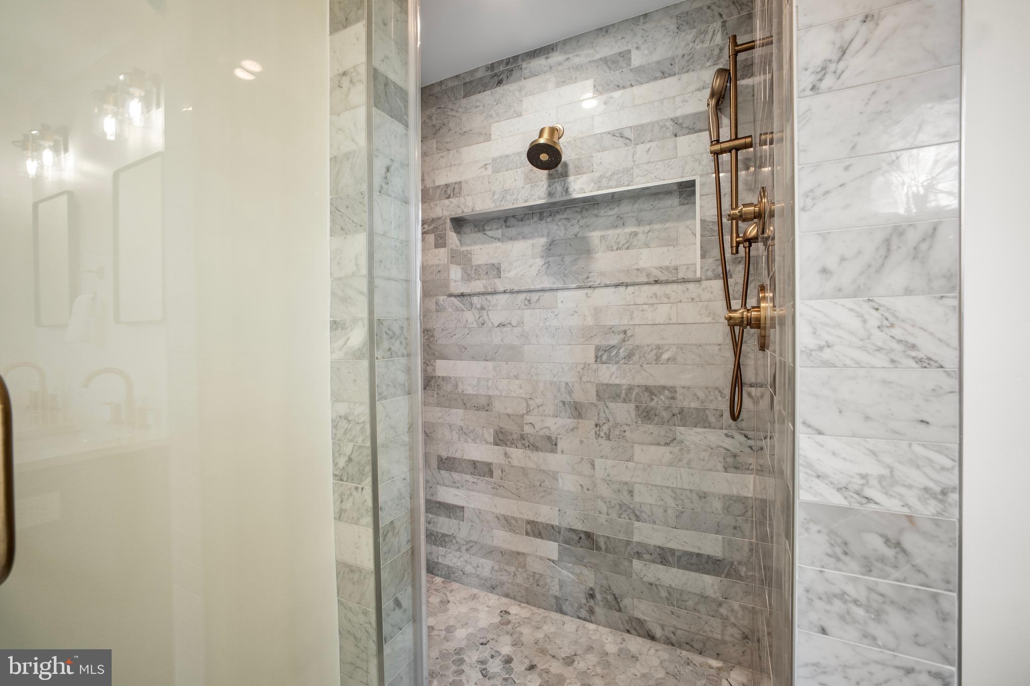 LAUDERDALE - Residential