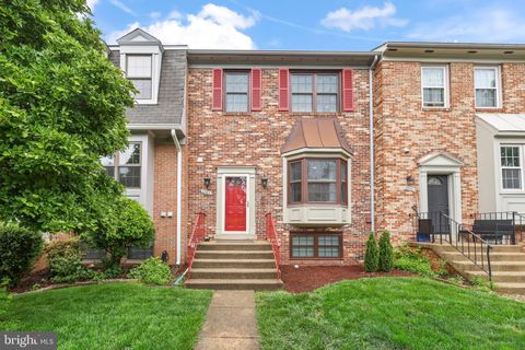 3950 TALLOW TREE PLACE FAIRFAX VA 22033