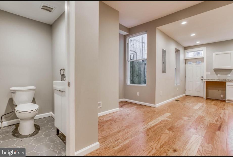 BARCLAY - Residential