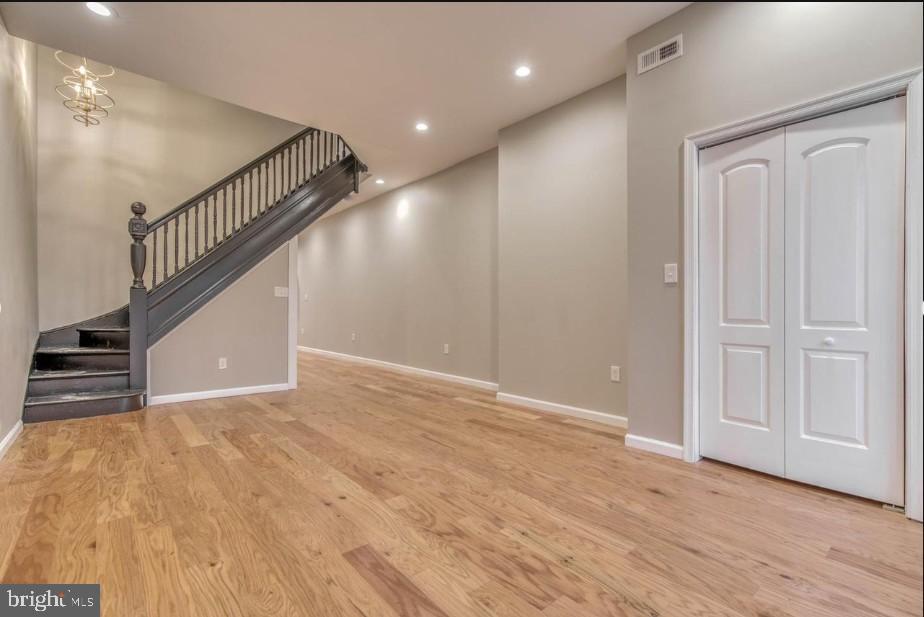 BARCLAY - Residential