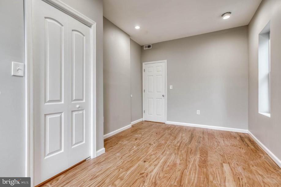 BARCLAY - Residential