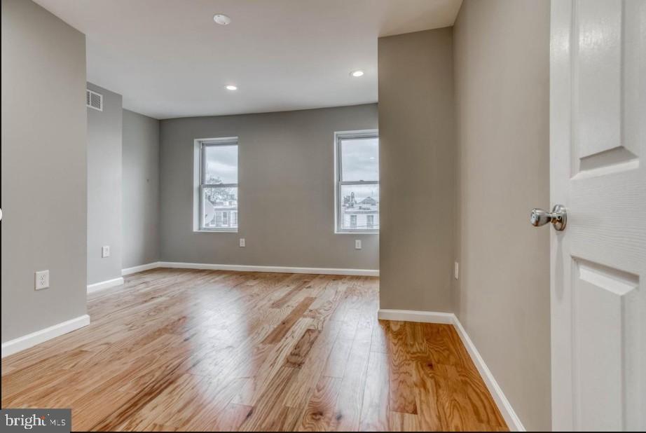 BARCLAY - Residential