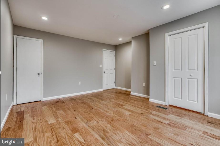 BARCLAY - Residential