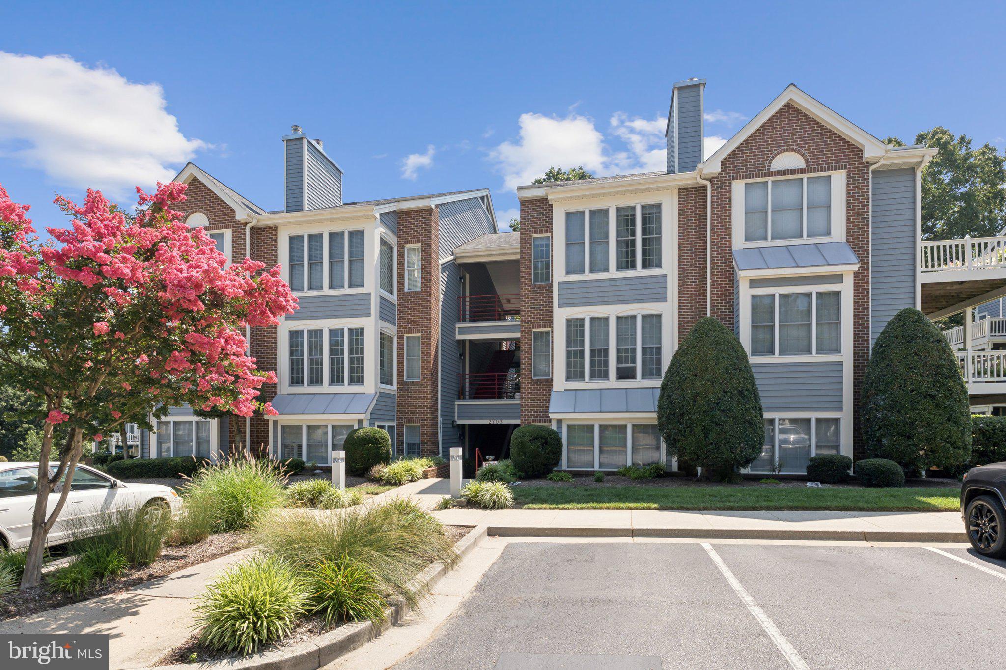 2707 SUMMERVIEW WAY 7201