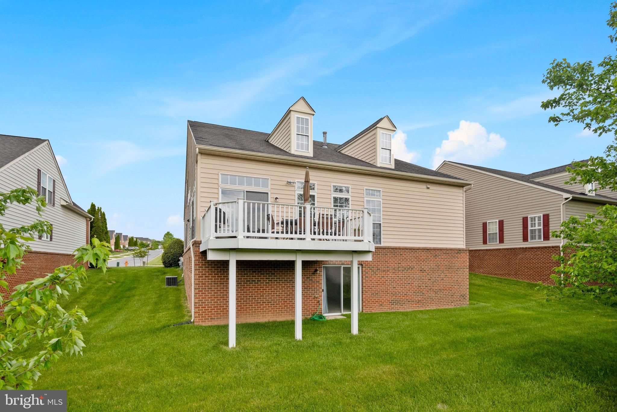 ELLICOTT MEADOWS - Residential