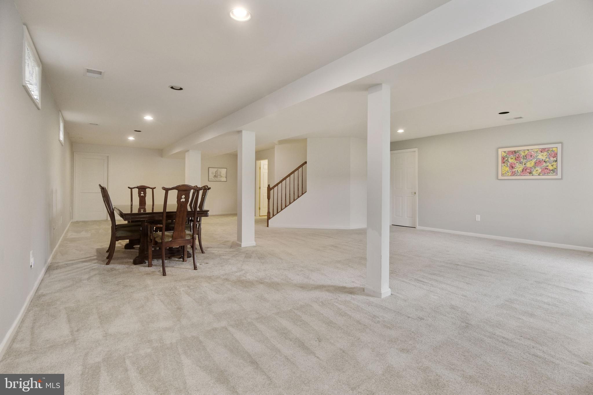 ELLICOTT MEADOWS - Residential