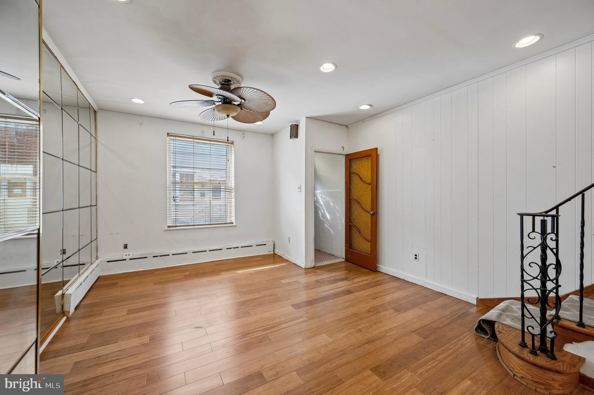 PHILADELPHIA (SOUTH) - Residential