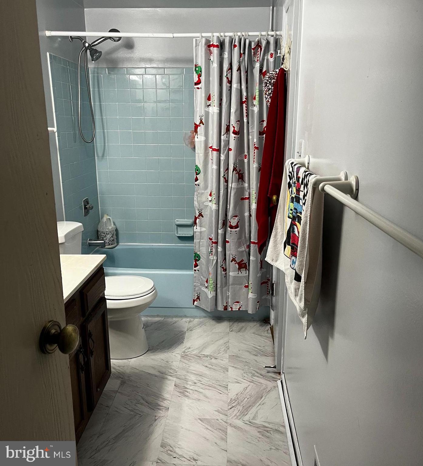 VILLAGE OF OWEN BROWN - Residential