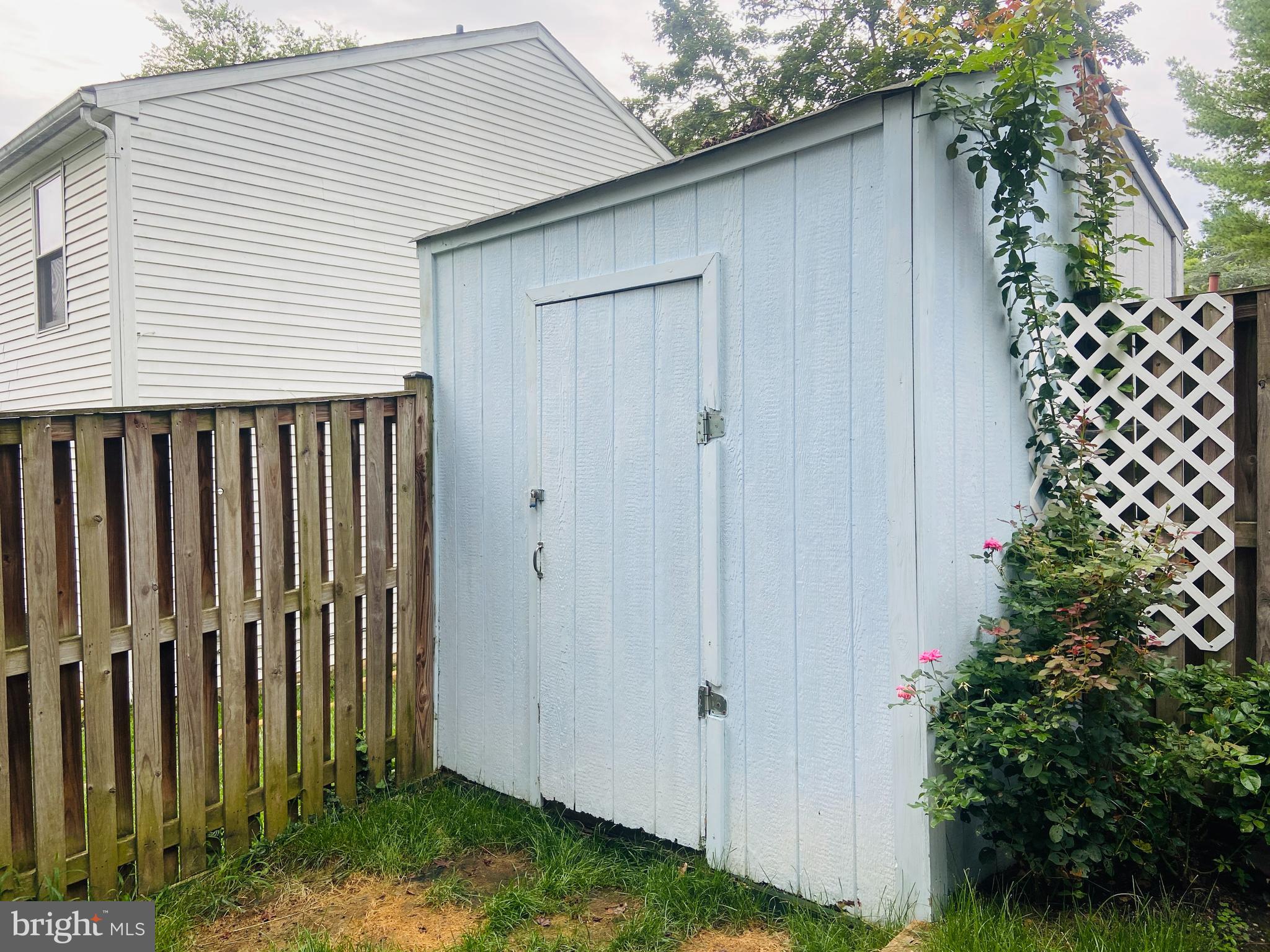 VILLAGE OF OWEN BROWN - Residential