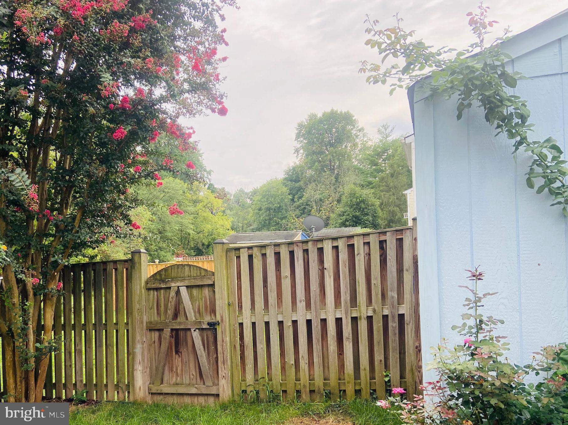 VILLAGE OF OWEN BROWN - Residential