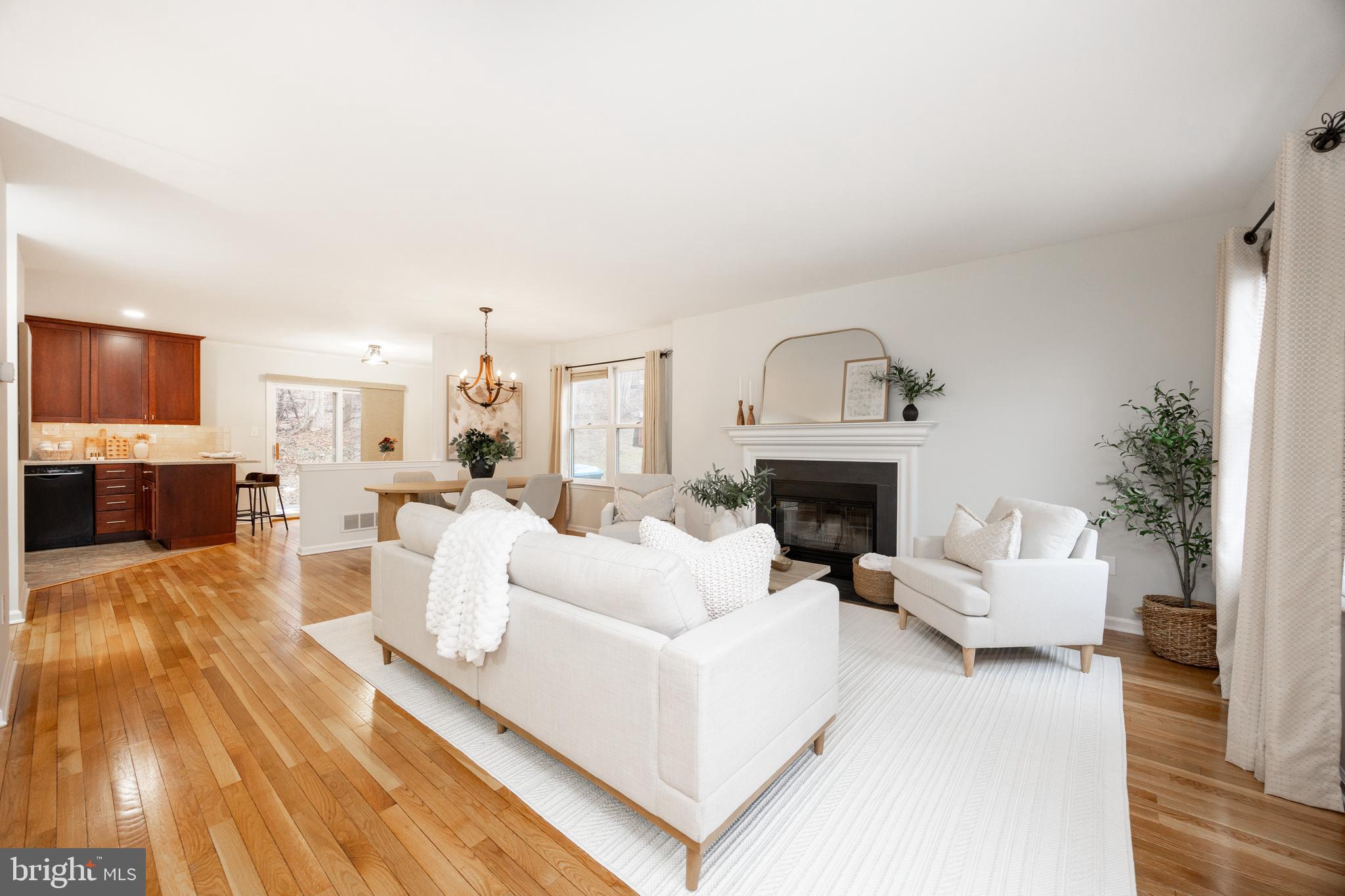 PICKERING STATION - Residential