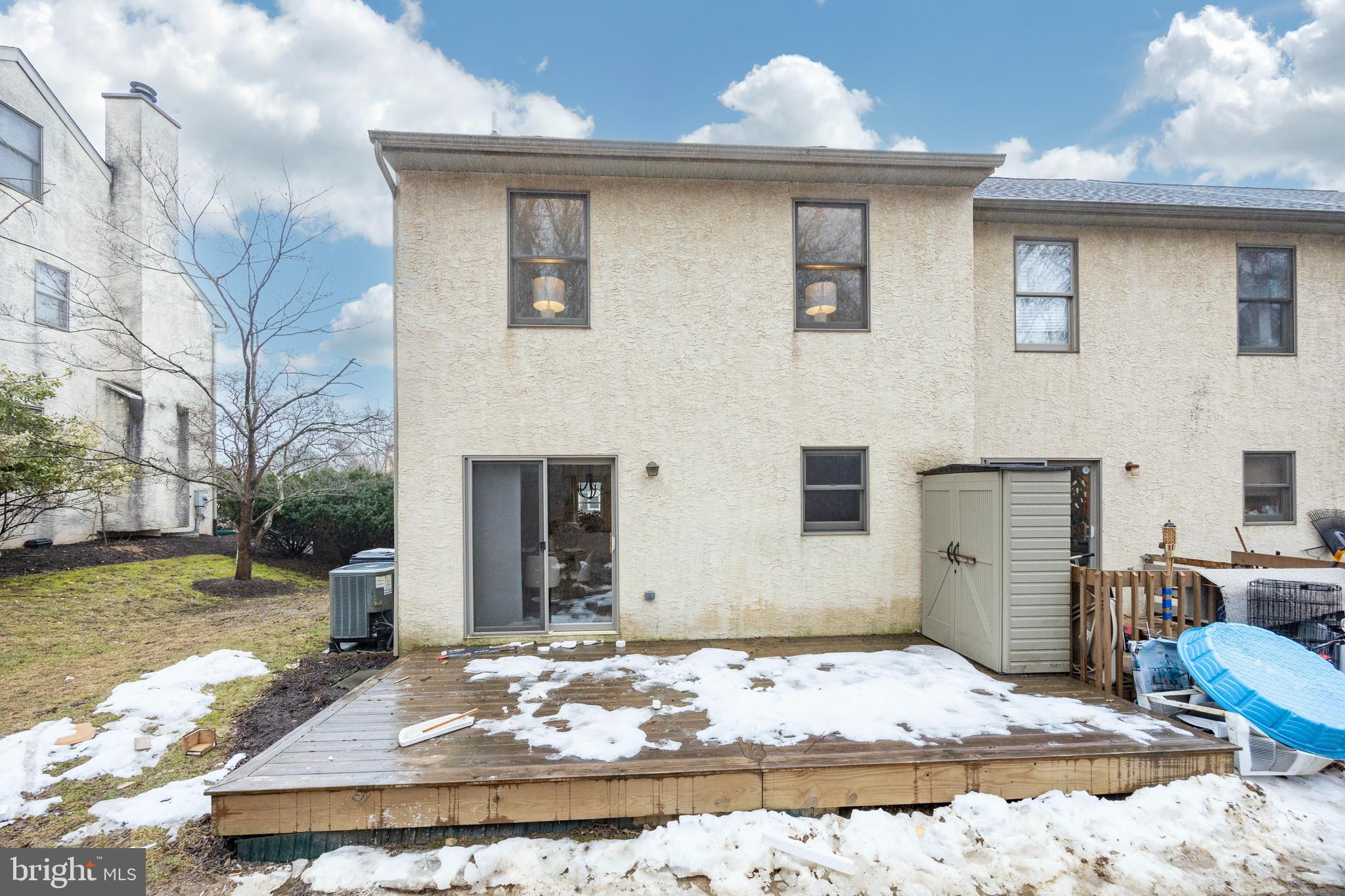 PICKERING STATION - Residential