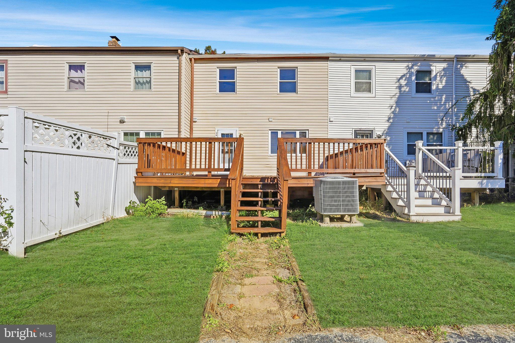 198 RIDGE PIKE