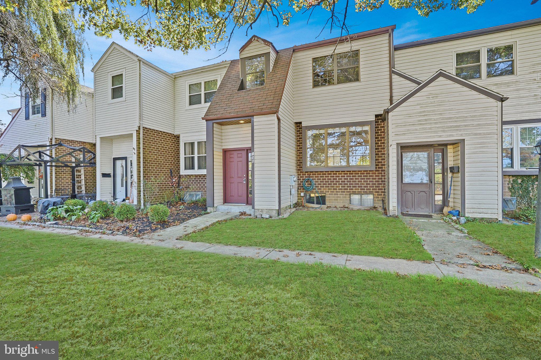 198 RIDGE PIKE