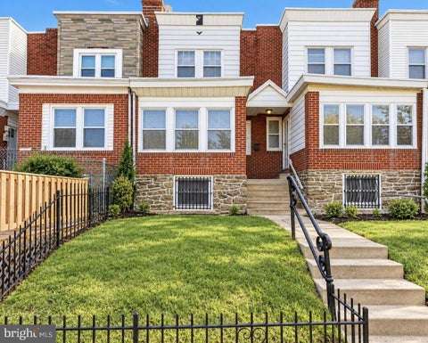 Townhouse For Sale - 2222 S 66th Street<br/> PHILADELPHIA, PA 19142