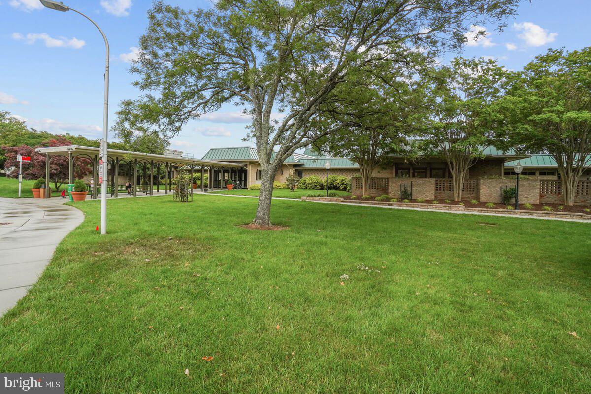 GREENS AT LEISURE WORLD - Residential