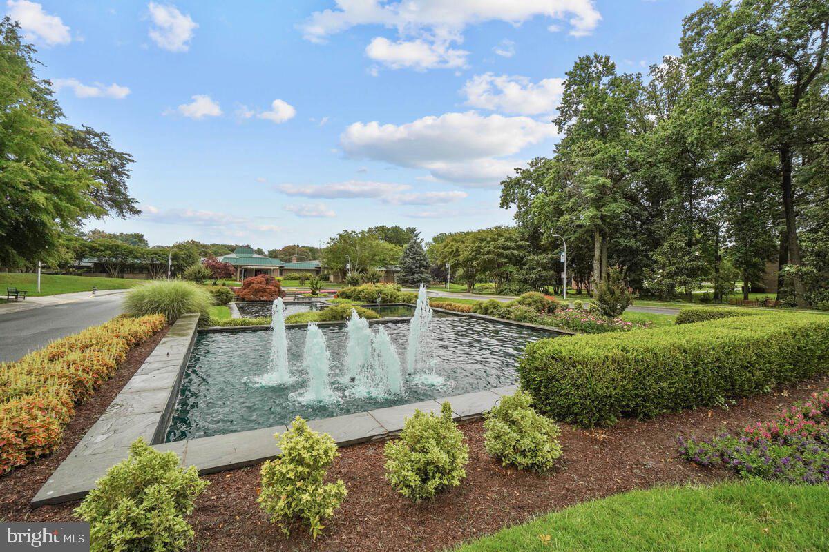 GREENS AT LEISURE WORLD - Residential