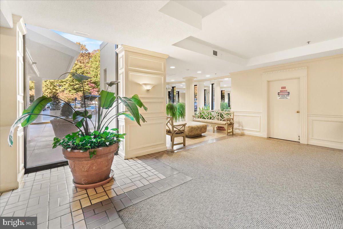 GREENS AT LEISURE WORLD - Residential