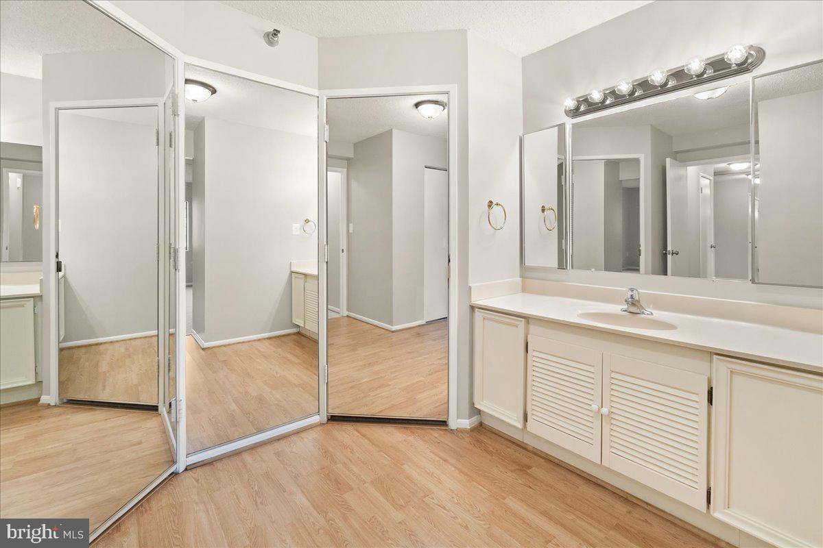 GREENS AT LEISURE WORLD - Residential