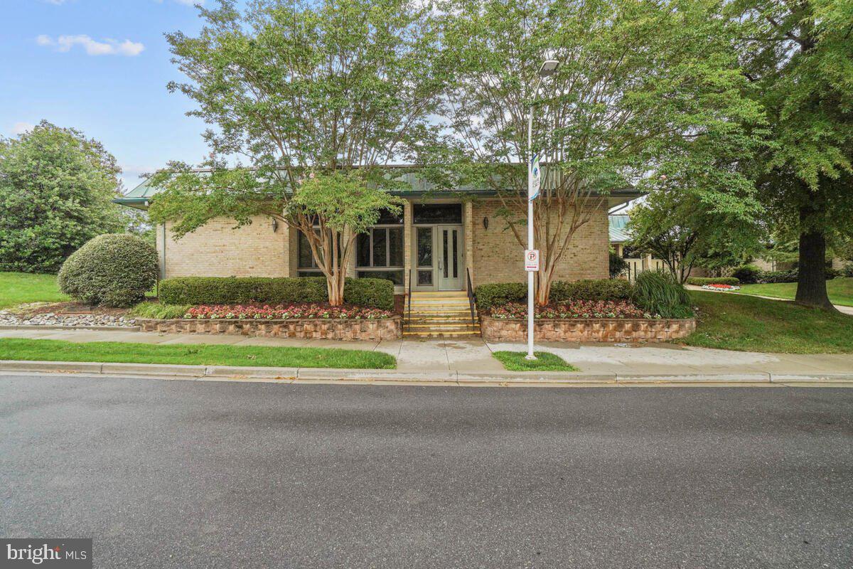 GREENS AT LEISURE WORLD - Residential