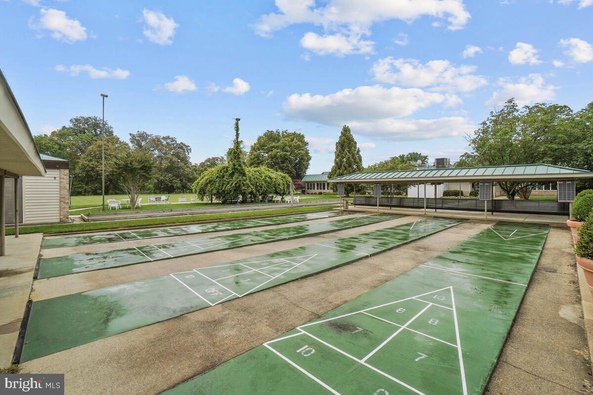 GREENS AT LEISURE WORLD - Residential